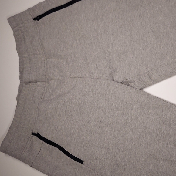 MPG Gray Sweatpants with zipper pockets. Size XL - Picture 2 of 14